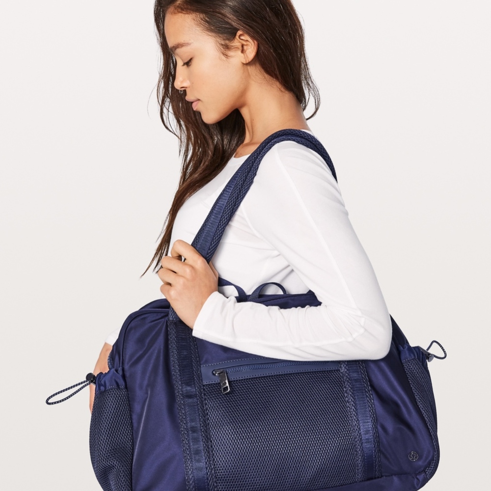 Lululemon Everywhere Duffel *27L Midnight Navy